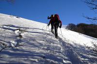 Salita da Prada al Monte Baldo, Cima Costabella innevata, nella splendida giornata di sabato 27 novembre 2010 - FOTOGALLERY